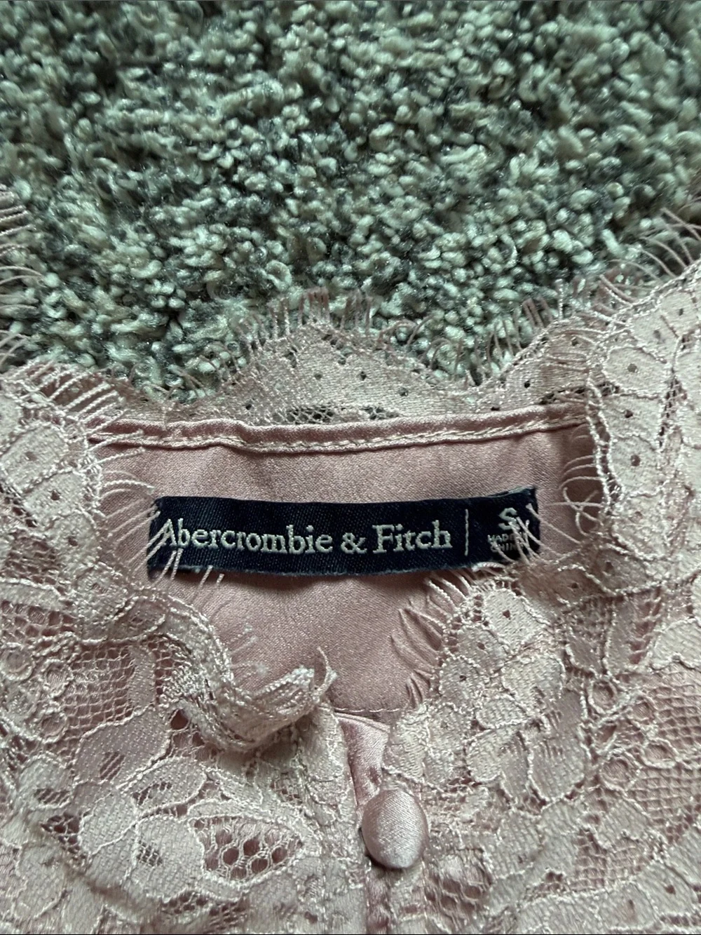 Abercrombie & Fitch blush pink satin lace camisole - Picture 2 of 3